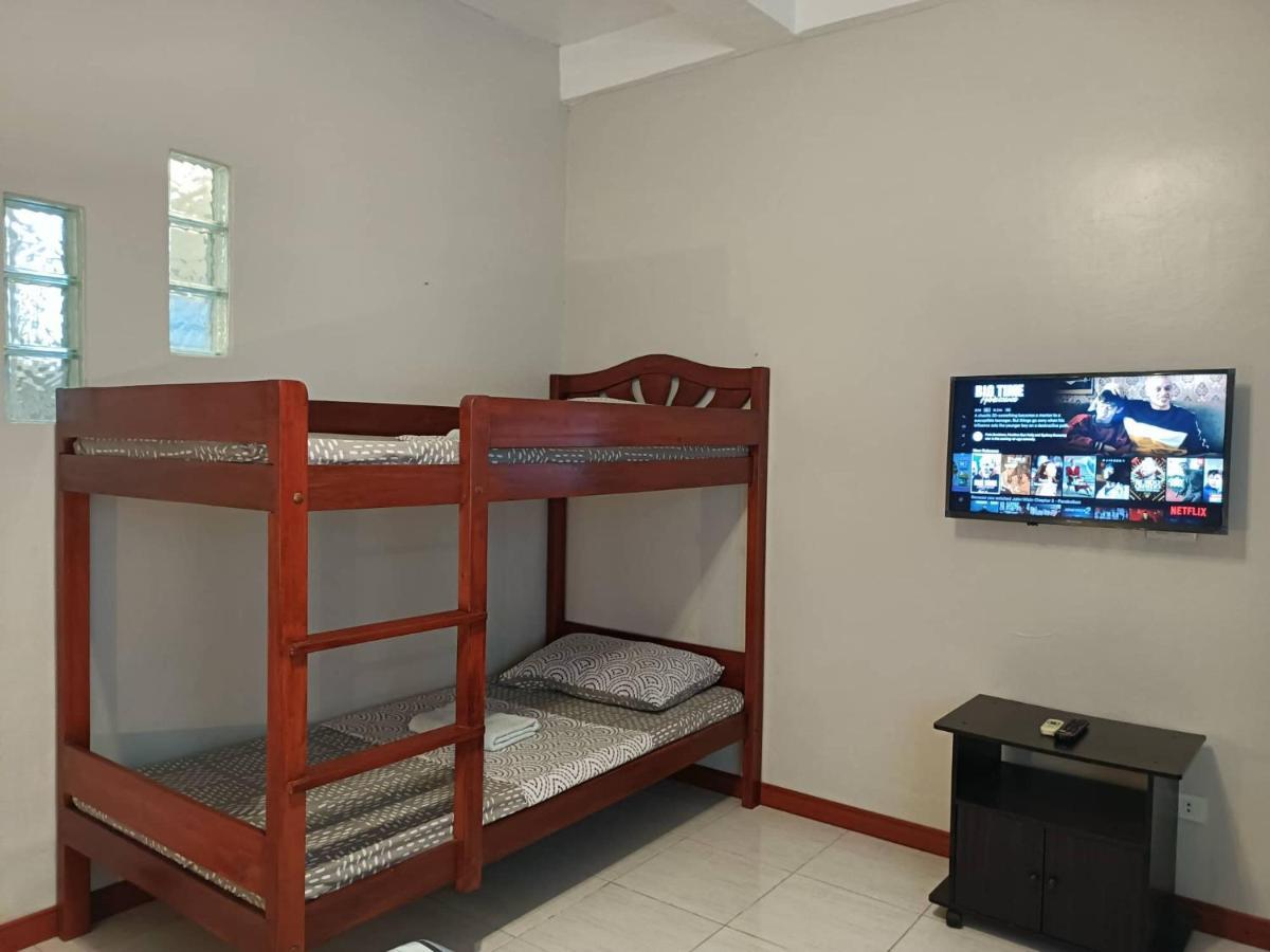 Villa Skanderbeg Guest House بويرتو برينسيسا المظهر الخارجي الصورة