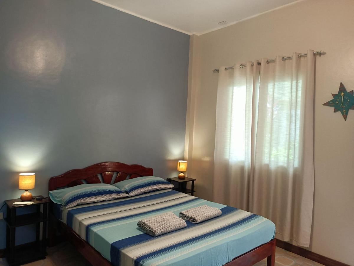 Villa Skanderbeg Guest House بويرتو برينسيسا المظهر الخارجي الصورة