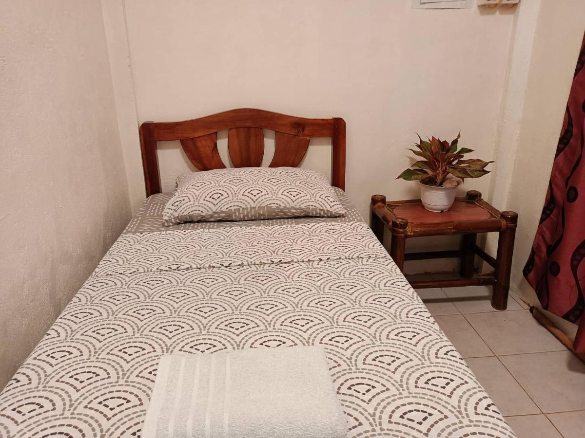 Villa Skanderbeg Guest House بويرتو برينسيسا المظهر الخارجي الصورة